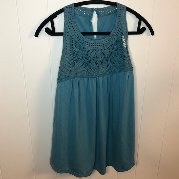 Faroro NWT Teal Sleeveless Crochet Top Medium - Picture 1 of 6